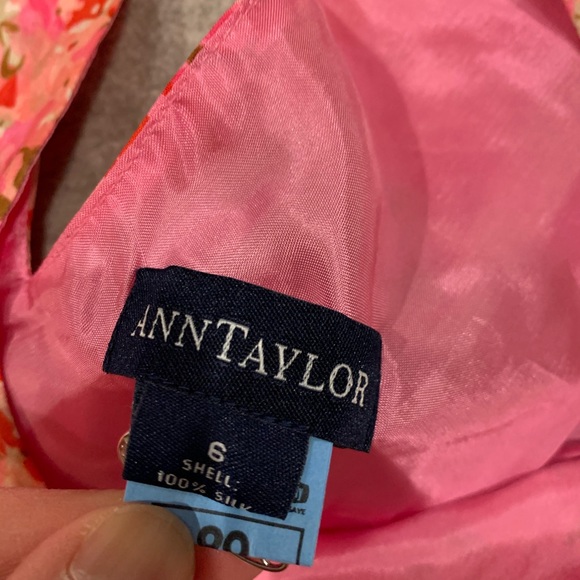 100% Silk floral dress by Ann Taylor - Picture 3 of 5
